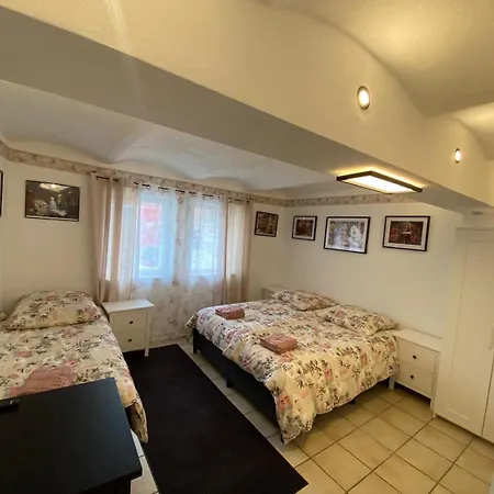 Hotel Adriana *