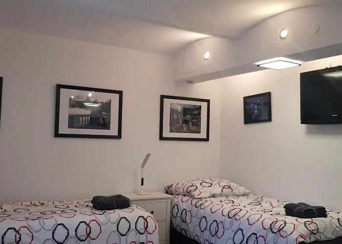 Adriana Hotel *